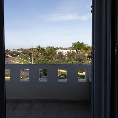 Bilocale Climatizzato Con Vista Panoramica Ugento Exterior foto
