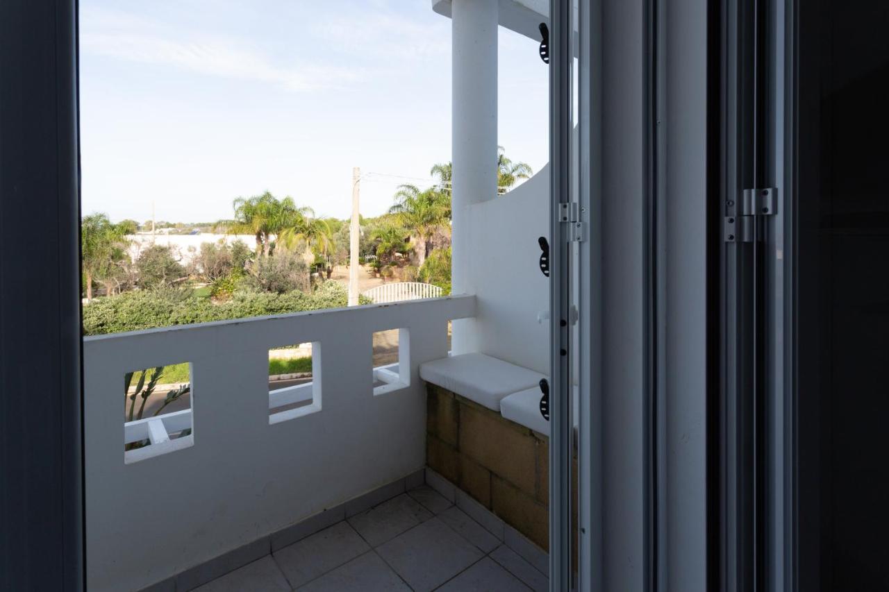 Bilocale Climatizzato Con Vista Panoramica Ugento Exterior foto